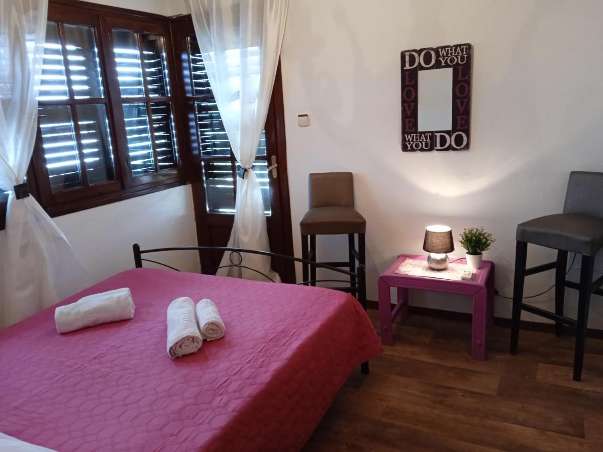 Green Sea Side Villa كافالا المظهر الخارجي الصورة
